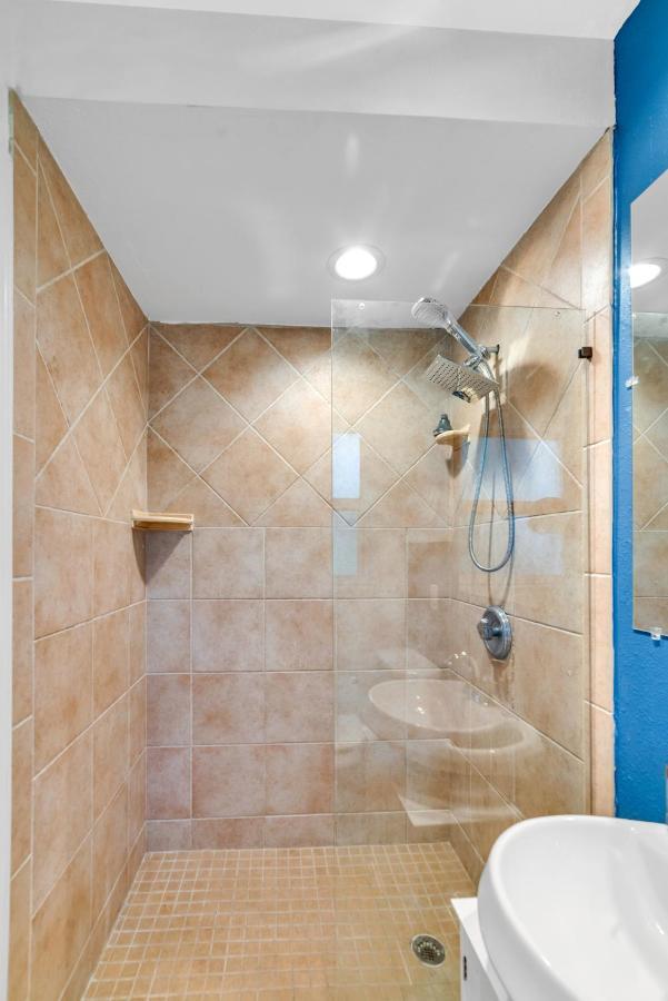 The Blue Villa - Luxury Clearwater By Bluebellaestate لارغو المظهر الخارجي الصورة
